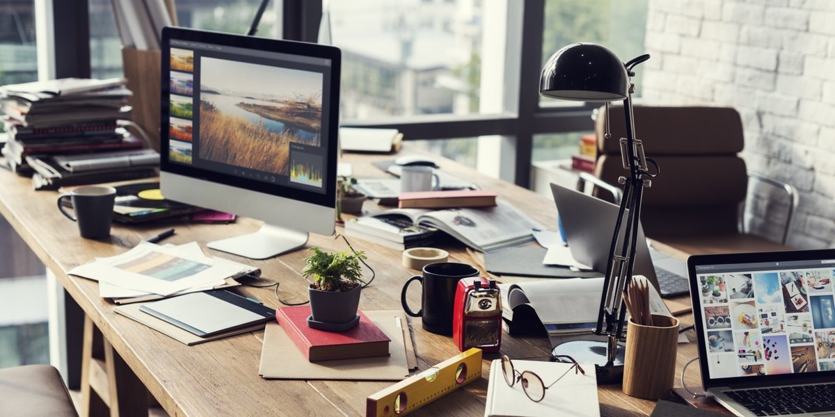 Desordem no escritório a afetar produtividade e organização